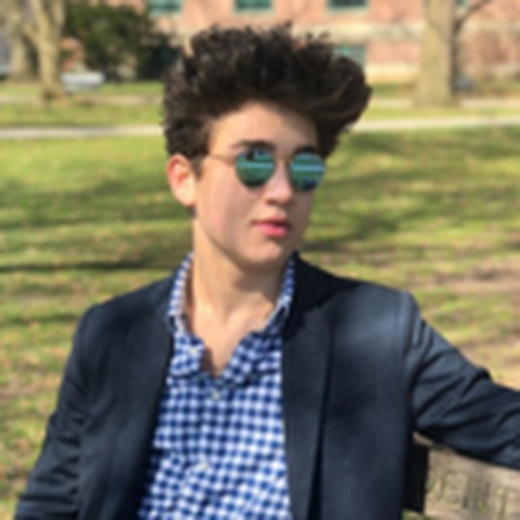 Meet your Posher, Logan - Picture 1 of 1